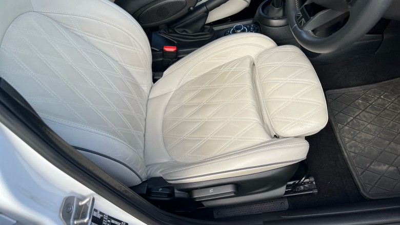 MINI Cooper 1.5 C Exclusive 5dr Auto Petrol Hatchback